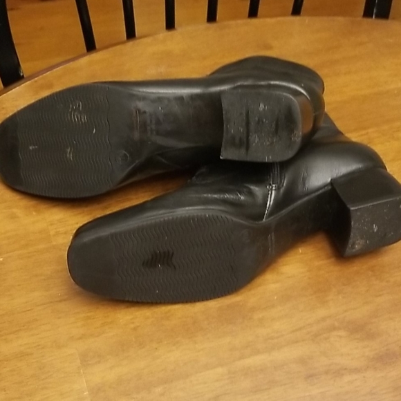 🍒Black leather ankle boots 💚 - Picture 9 of 9